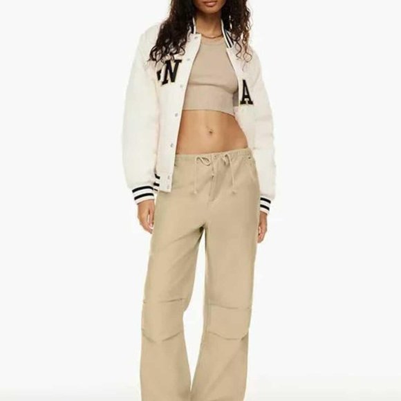 NWT! Aritzia TNA Cache Cargo Pants Size XS - Picture 1 of 11